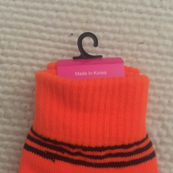 Texting Gloves 🧤 - Picture 3 of 3